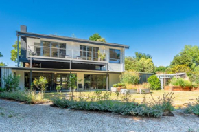 Lyonville Retreat, Lyonville